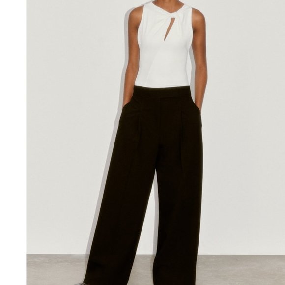 ZARA WHITE SPANDEX STRETCH KNOTTED TWIST KEYHOLE BODYSUIT - Picture 6 of 10